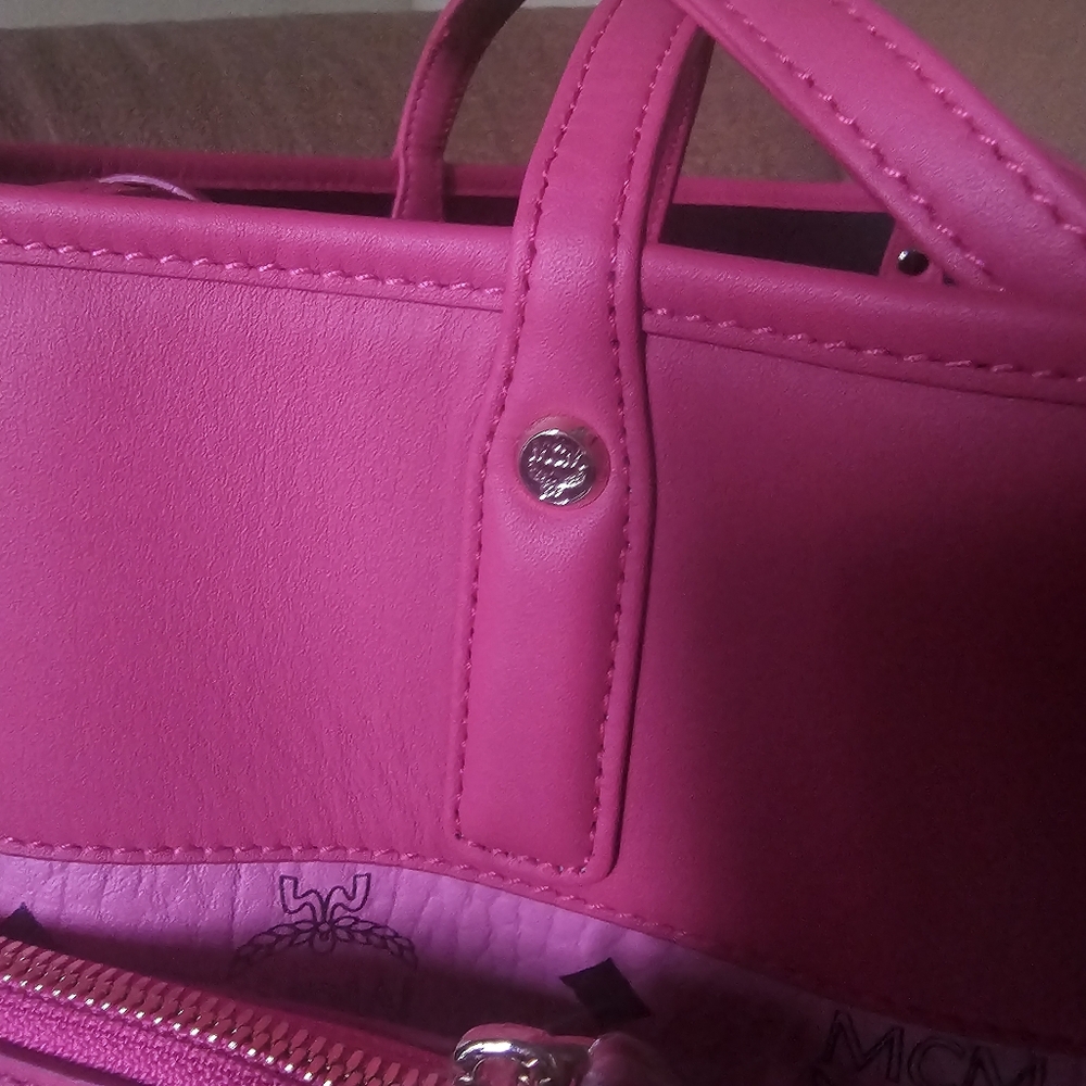 MCM Visetos Pink Tote Bag w/ Pouch - Picture 6 of 16